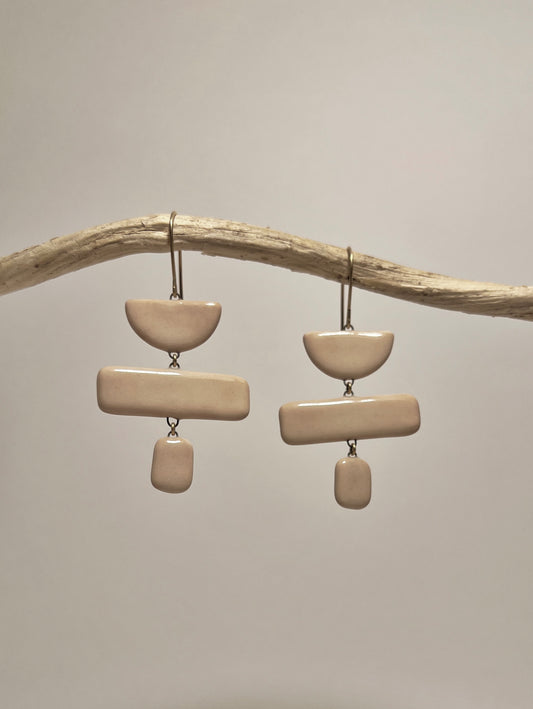 The Ceramic Earrings in Ballet Pink